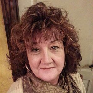 Meet your Posher, Kay